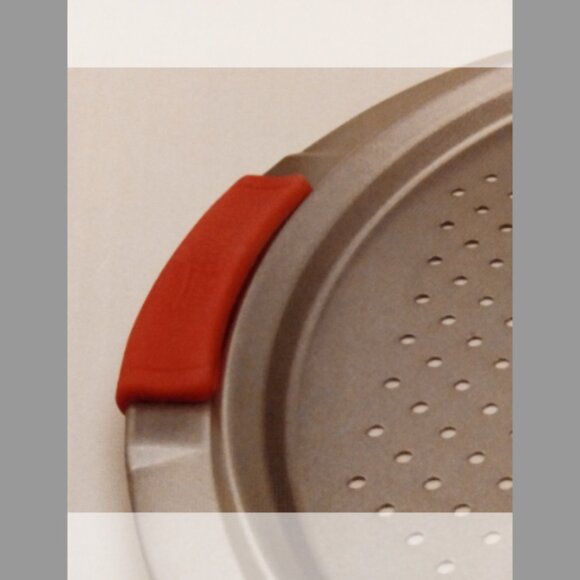 Mrs. Fields Big Cookie Sheet Premium 13 " Bakeware - Picture 3 of 3